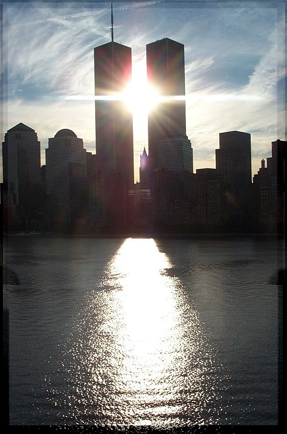 awesome photo of the World Trade Center Towers at sunrise